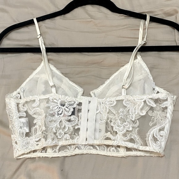 Pearl and Lace Crop Top - Picture 7 of 9